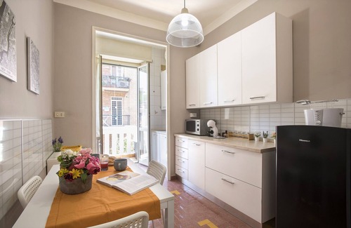 San Giovanni Apartment | Elegant suite a few steps from the center
