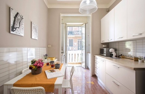 San Giovanni Apartment | Elegant suite a few steps from the center