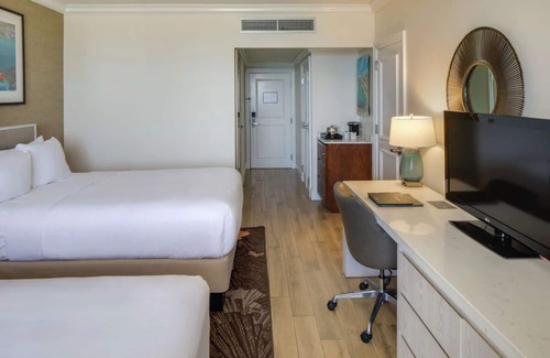 Garrison Historic Area Hotel | Elegant Suite w/Ocean Views and Direct Beach Access at Needham's Point