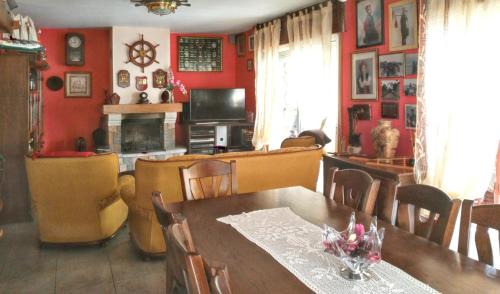Tui Villa | Elegant Villa in Tui with Private Pool