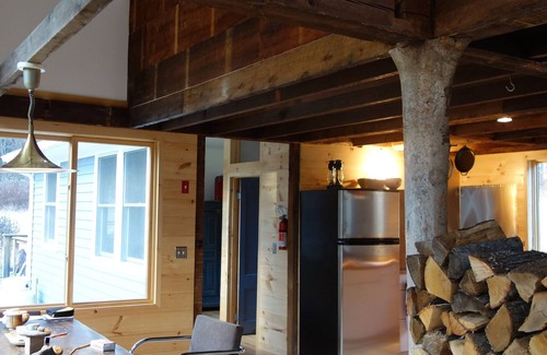 Chesterfield Cabin | Elegant Wilderness Cabin 12 Miles From Northampton