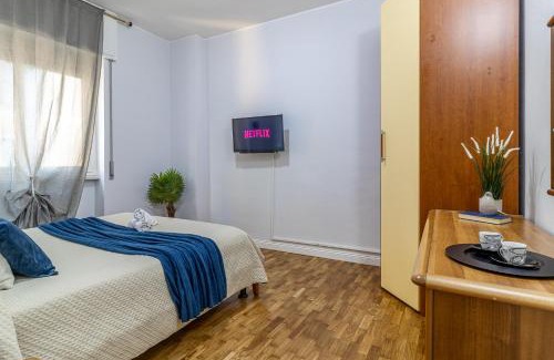 San Donato Milanese Apartment | Elegante bilocale AC, WiFi ,5 min Policlinico, 25 min Duomo Milano
