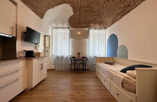 Madonna del Pilone Apartment | [Eleganza Rustica] Vicino al Po, Comodo al Centro.