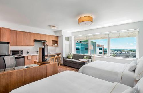 Calgary Hotel | Element Calgary Airport