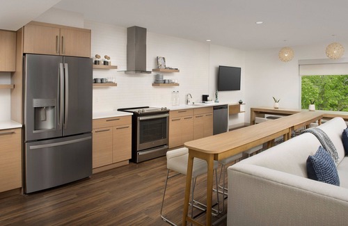 Five Oaks Hotel | Element Portland Beaverton
