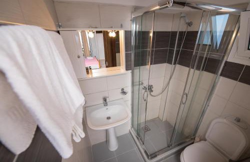 Athani Apartment | Elena Studios