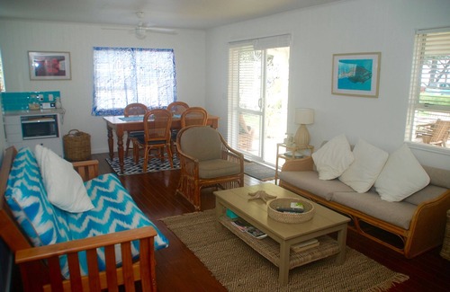Tapere of Titikaveka House | Eleni House at Tikioki Beach - 20metres from the marine sanctuary
