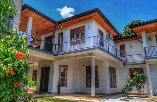 Pinnawala Hotel | Elepath Lodge- Pinnawala