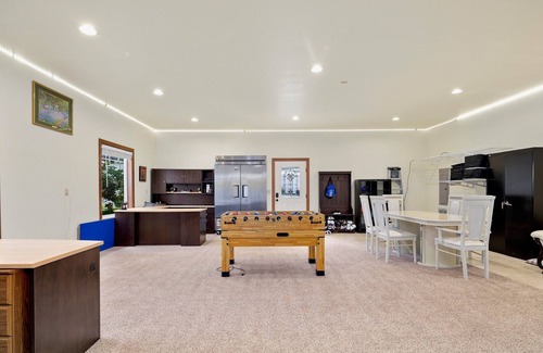 Fort Lewis House | Elephant Home/Private HUGE Lakefront home, Waterslide/boating/kayaking/fishing.