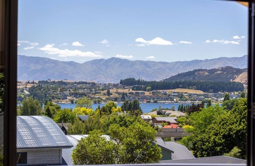 Wanaka House | Elevated Home in Wanaka