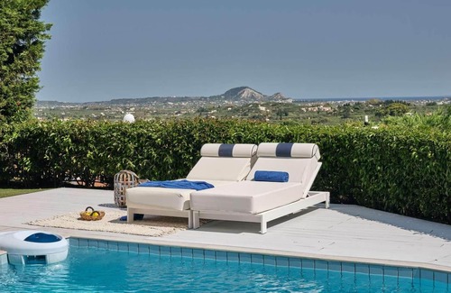 Lithakia Villa | Elevated villa overlooking countryside, free WIFI
