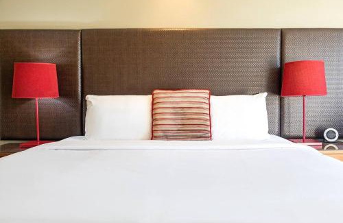 Darwin City Centre Apartment | Elevated Waterfront Living on the Esplanade's Edge