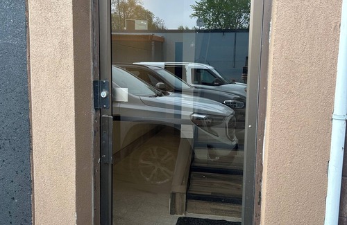 Leamington Apartment | Elias Plaza Apt 1 nStylish Apartment in the Heart of Downtown