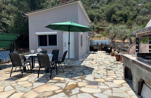 Karpenisi House | Elision