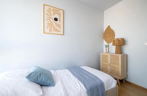 Przymorze Apartment | Elite Apartments Beachside Luxury with Balcony