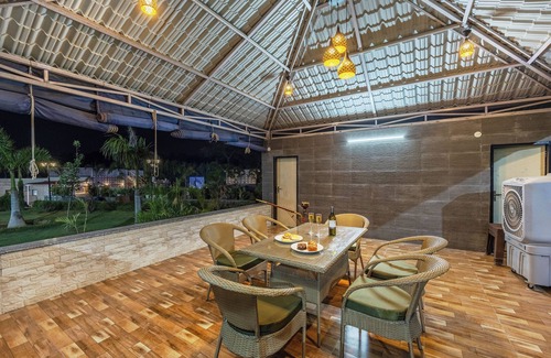 Taoru Villa | ELIVAAS 5 BHK With Pvt Pool - Zenora