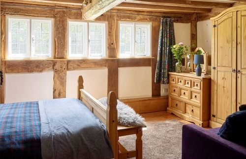 Dunhampton House | Elizabethan timber-framed manor with 6 bedrooms