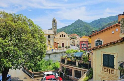 Ellera Apartment | Ellera Suite con Parcheggio Privato - Albisola Superiore
