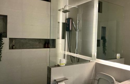 Ban Lo Long House | Ellie House Phuket Old Town