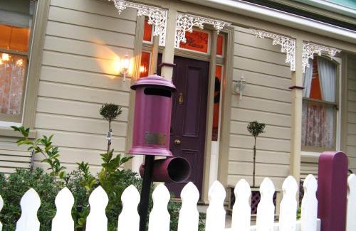 Launceston CBD House | Ellie's Place on City Park