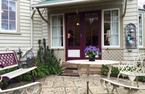 Launceston CBD House | Ellie's Place on City Park