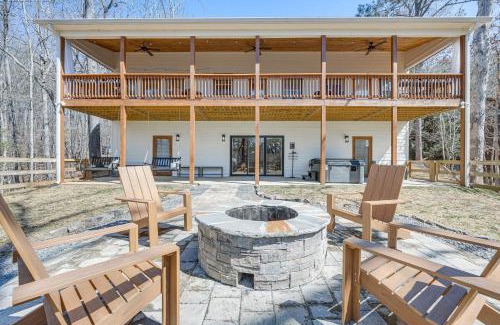 Ellijay House | Ellijay Home 4 Mi to Dtwn Hot Tub and Resort Perks!