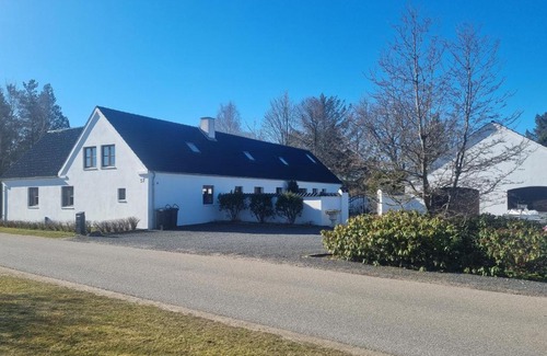 Frederikshavn House | Elling Bed & Breakfast