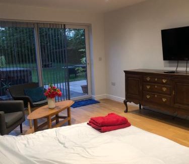 Austerfield House | Ellington