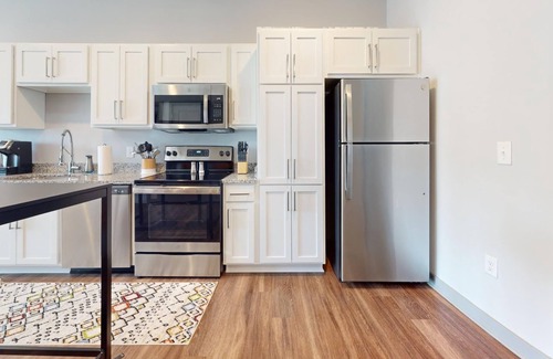 Coliseum Central Apartment | Ellipse Urban: Walk to Peninsula Town Center - Hampton's Best Location