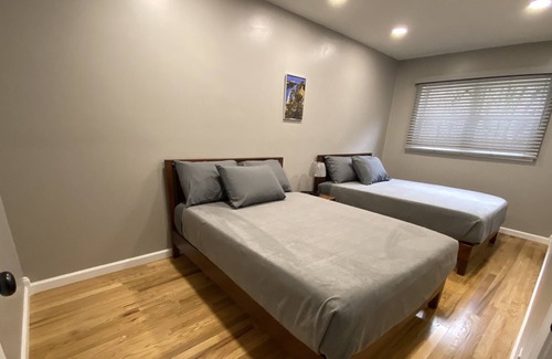 Gilbert Apartment | Ellis Apartment at Main Street Lodging Gilbert, WV