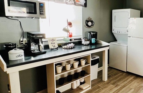 Stafford House | Ellis House Trail Lodging Sleeps 20