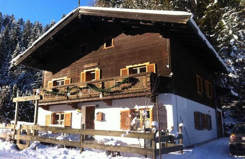 Ellmau House | Ellmau: Quaint holiday home, 350 m to the mountain railway in the mountain doctor village