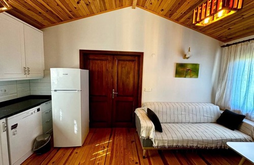 Hayitbuku Hotel | Elly's Home