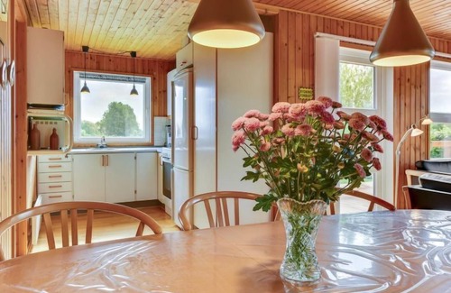 Vikær Strand House | "Ellyn" - 500m from the sea by Interhome