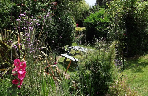 Chichester Cottage | Elm Cottage, Goodwood