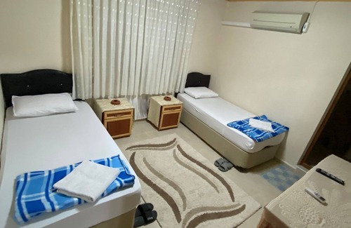 Karacasu House | Elmas Restaurant ve Pansiyon