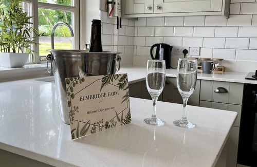 Cutnall Green Apartment | Elmbridge Farm Nuthatch Lodge