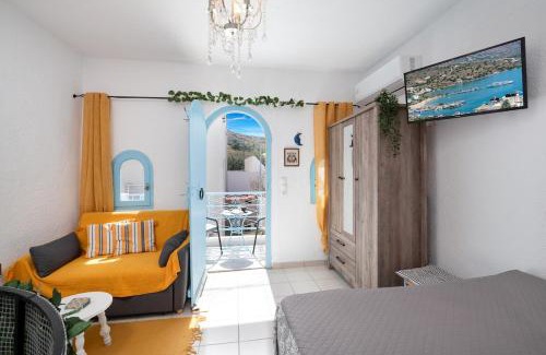 Elounda House | Eloúnda blue city center WiFi traditional for two