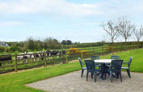 Wellingtonbridge Cottage | ELROVE, pet friendly in Wellingtonbridge, County Wexford