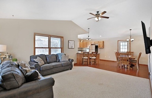 St Croix Falls House | Elroy's @ Big Rock Creek: Where Adventure Meets Comfort in the St. Croix Valley