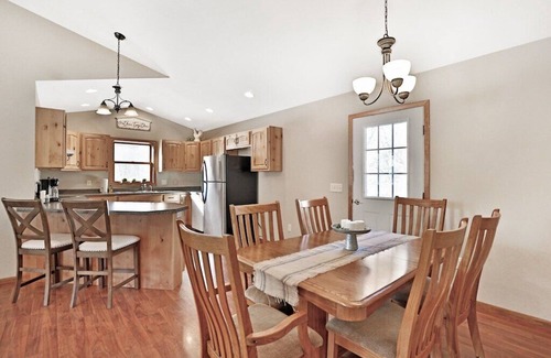 St Croix Falls House | Elroy's @ Big Rock Creek: Where Adventure Meets Comfort in the St. Croix Valley