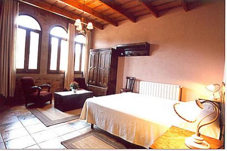 Llavia House | Els Masos d'en Coll