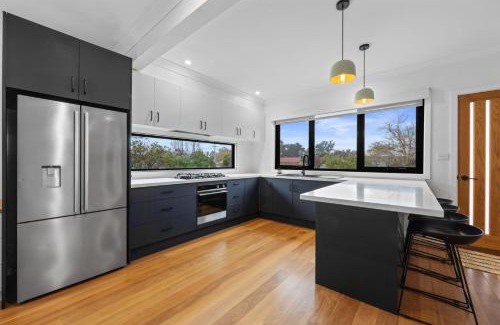 Mansfield House | Elvins - Mansfield - Sleeps 7
