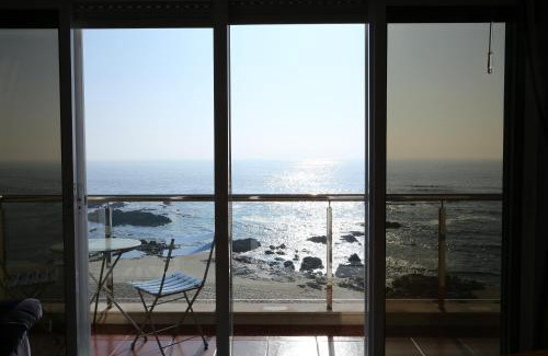 A Ver-o-Mar Apartment | Em Cima Da Areia