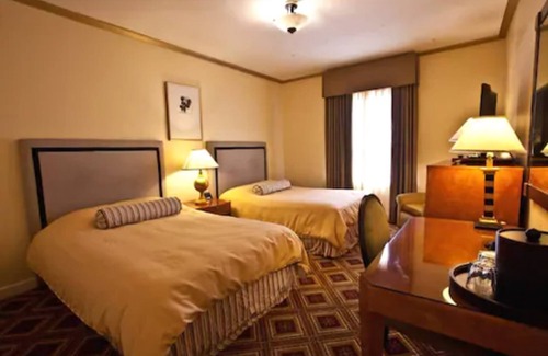 Tenderloin Hotel | Embassy Hotel