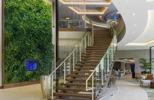 Grand Rapids Hotel | Embassy Suites By Hilton Grand Rapids Downtown