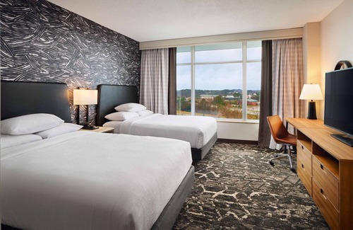 Coliseum Central Hotel | Embassy Suites by Hilton Hampton Convention Center
