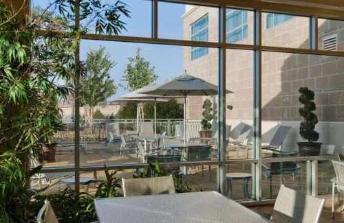 Coliseum Central Hotel | Embassy Suites by Hilton Hampton Convention Center