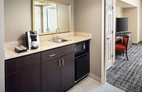 Bonanza Hotel | Embassy Suites by Hilton Laredo