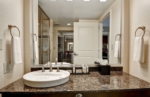 Umstead Hotel | Embassy Suites by Hilton Raleigh Durham Airport Brier Creek